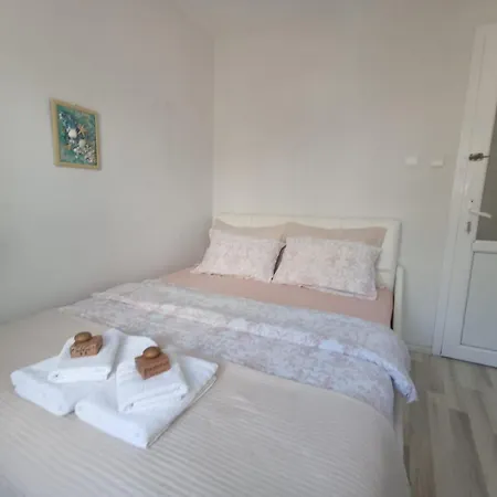 Дом отдыха Lotus House